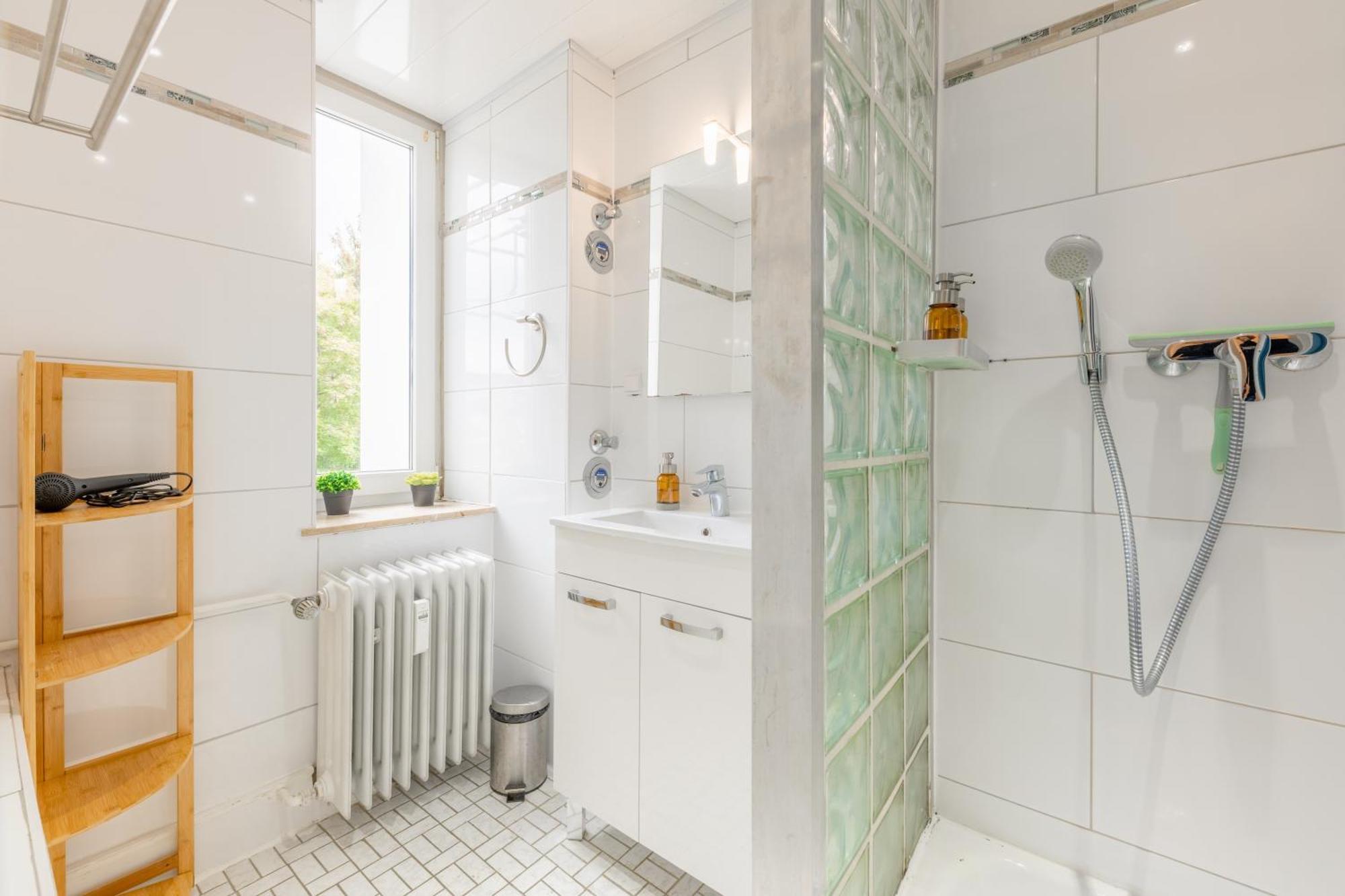 Stay Awesome - Urban Jungle Apartment Zentral, Wilhelmshoehe Kassel Ngoại thất bức ảnh